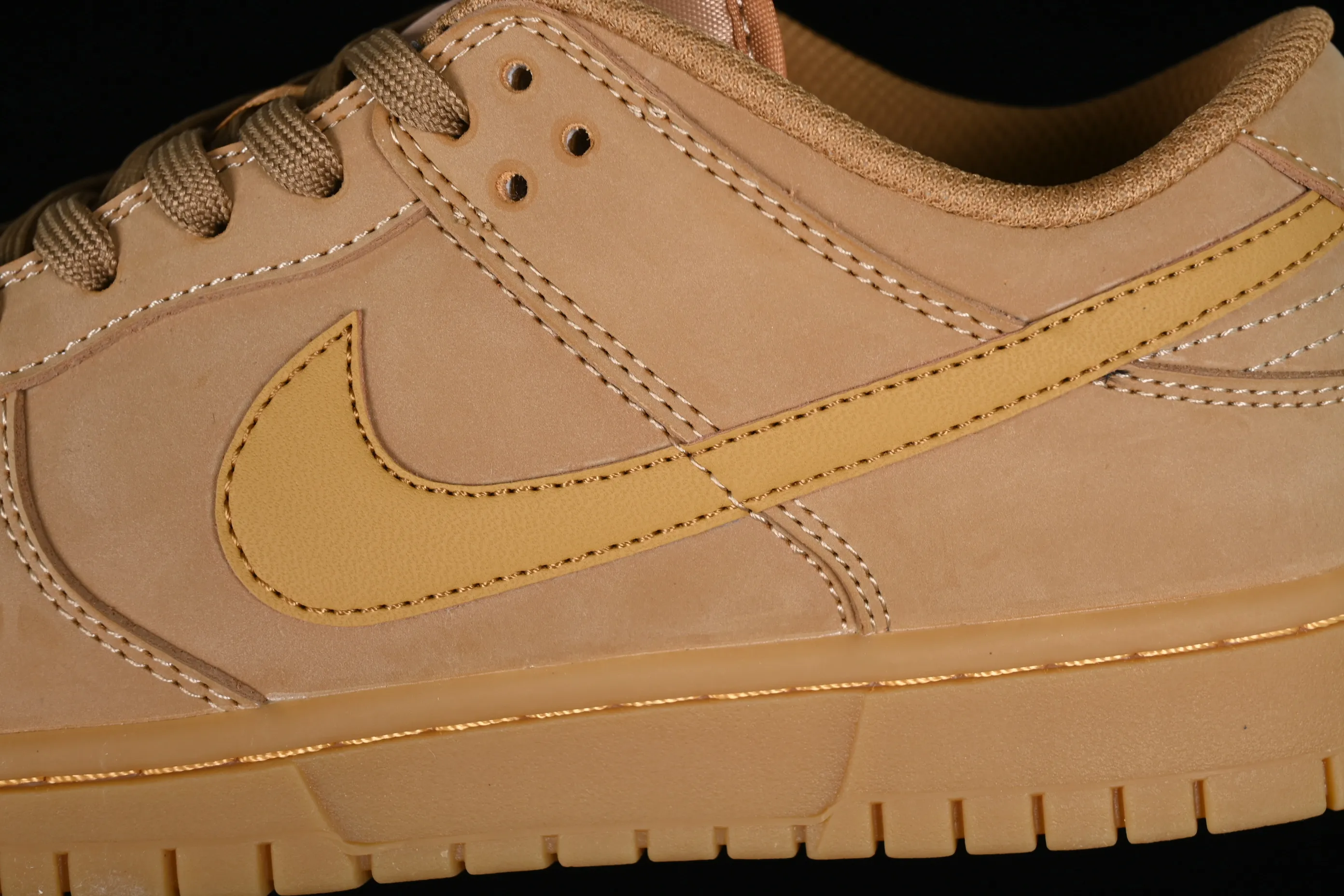 All categories Nk SB Dunk series Nk SB Dunk Low low-top sneakers F version Nk SB Dunk Low suede wheat SB low-top casual sneakers AA4061-200